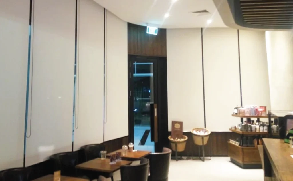 Perbedaan Roller Blind dengan Gorden Klasik