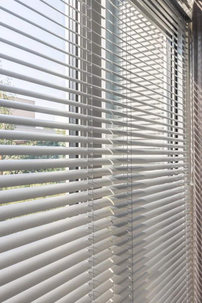 Tukang Gorden Kantor Jakarta | Jasa Pasang Gorden Profesional